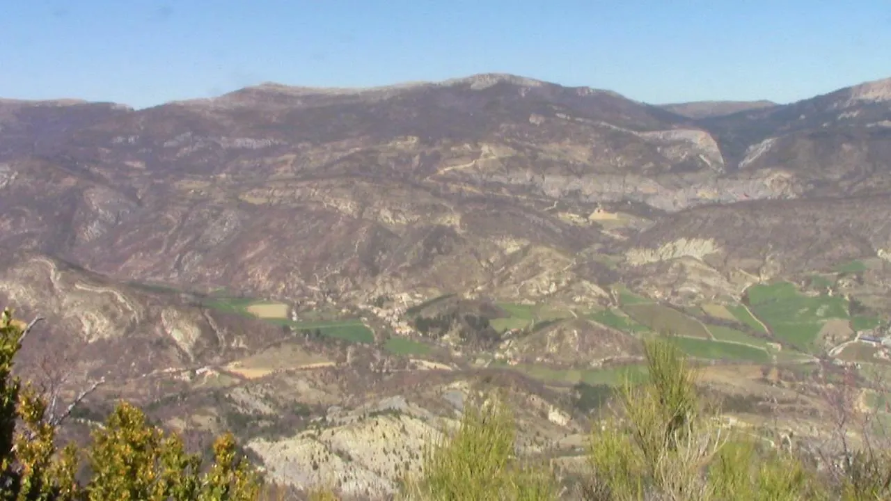 Gites Les Costoliers Chateauneuf-Miravail